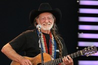 Новое видео Уилли Нельсона (Willie Nelson) – Just Breathe