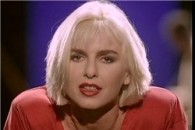Сэм Браун (Sam Brown) – кошка, которая гуляет сама по себе