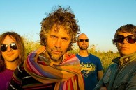 Новый клип The Flaming Lips и Bon Iver – Ashes In The Air