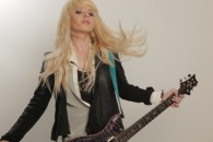 Новый клип Орианти (Orianthi) – Heaven In This Hell