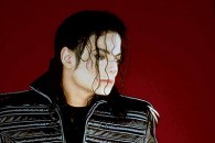 Новое видео Michael Jackson – Hollywood Tonight