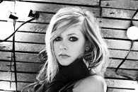 Новый клип Аврил Лавинь (Avril Lavigne) – Smile