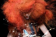Новый видеоклип Бьорк (Bjork) – Moon