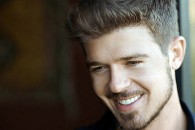 Новое видео Робина Тика (Robin Thicke) – Love After War