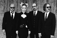 Garbage и целого мира мало