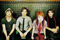 Новый сингл группы Paramore – Playing God