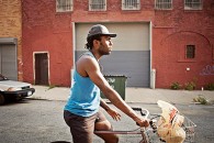 Новое видео Blood Orange – Champagne Coast