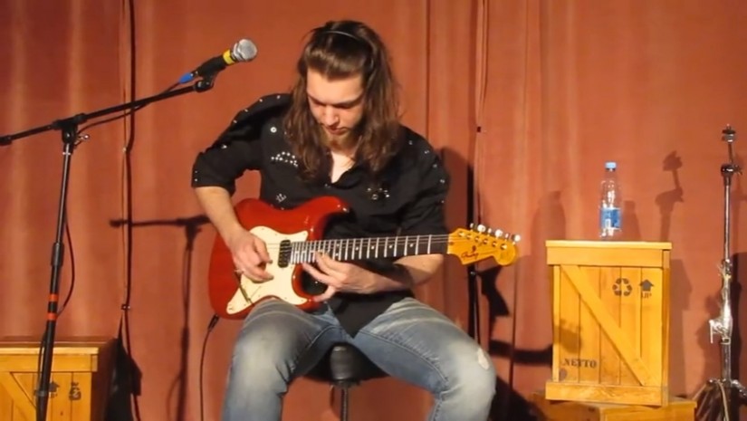 Сергей Табачников: виртуозный гитарист и яркий шоумен