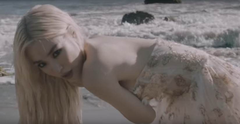 Tiffany Young — Born Again, новый клип